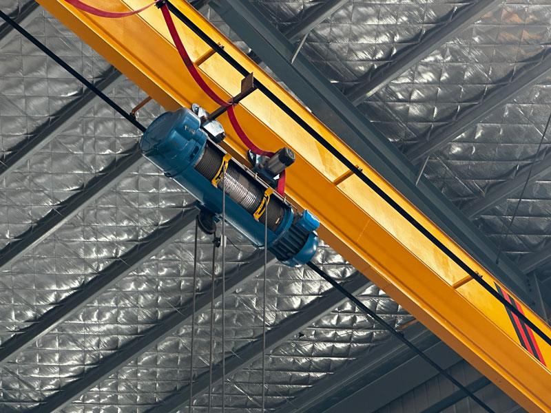 Wire Rope Hoist Working in Factory