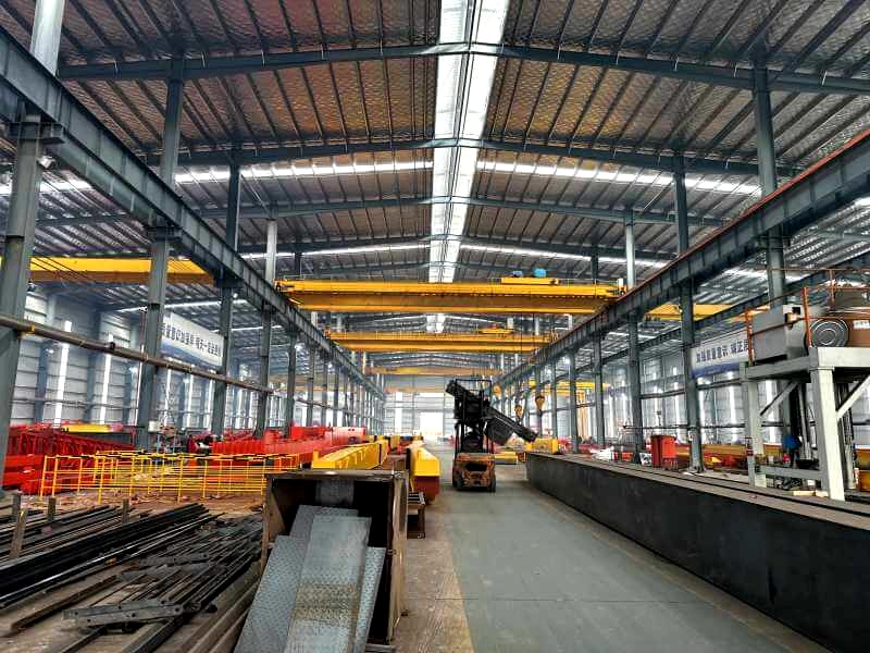 Single girder overhead crane with remote control for warehouse operations